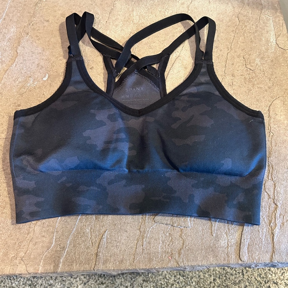 Spanx Look At Me Now Camo Black an Grey Racerback Sports Bra
